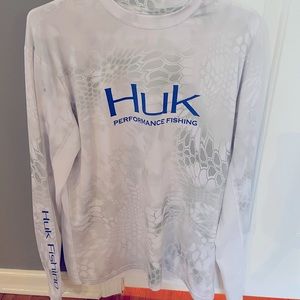 Huk vented long sleeve fishing shirt